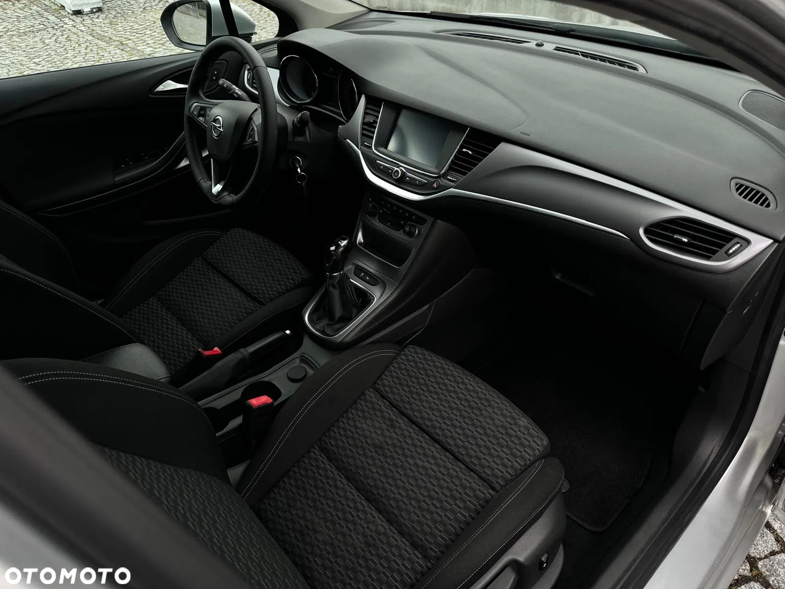 Opel Astra 1.4 Turbo Edition - 26