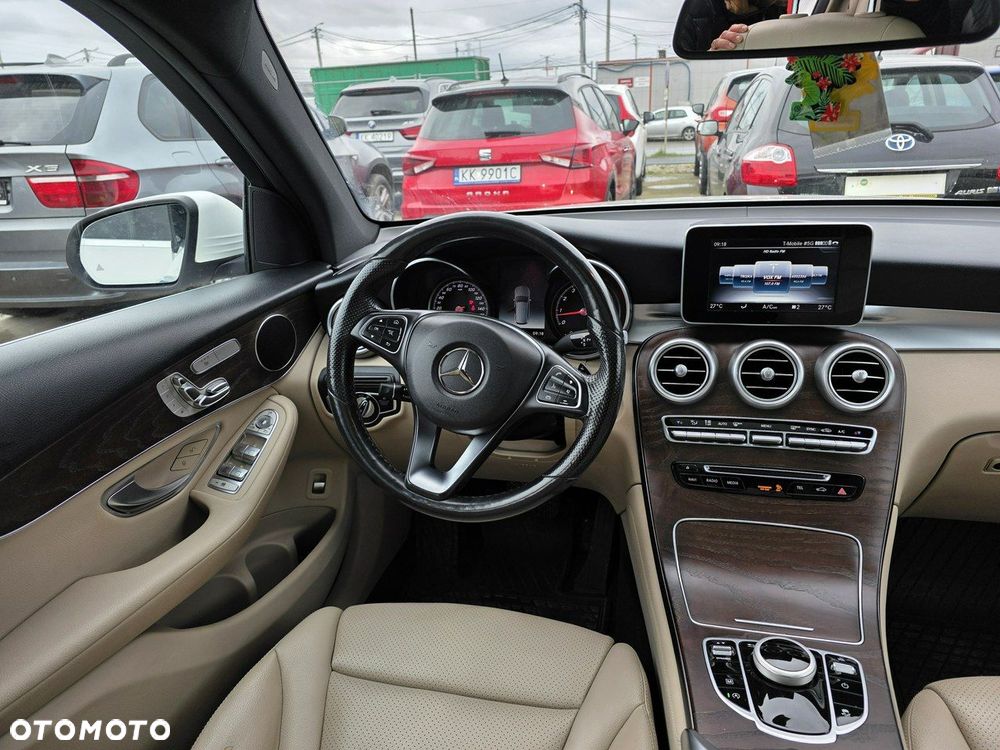 Mercedes-Benz GLC - 17