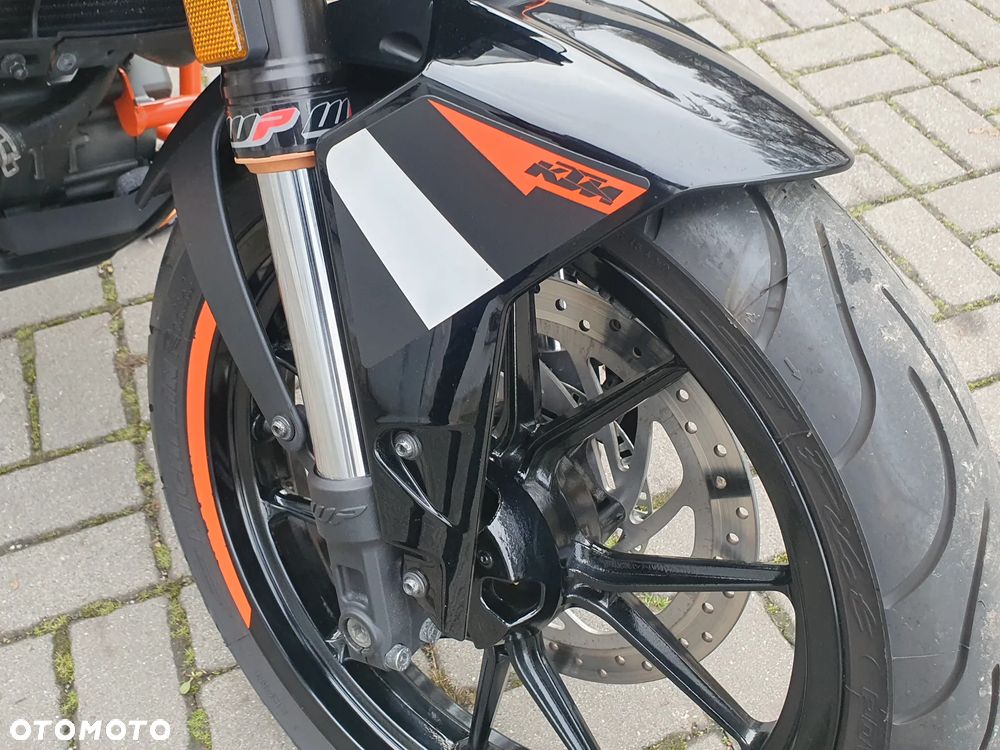 KTM Duke - 17