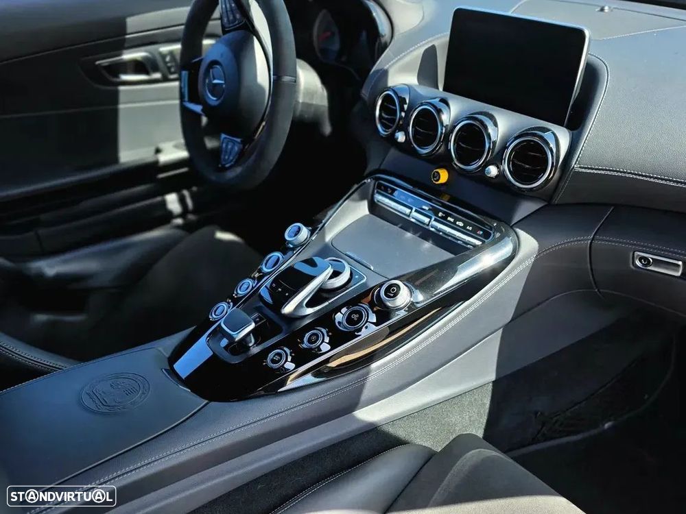 Mercedes-Benz AMG GT R Roadster - 13