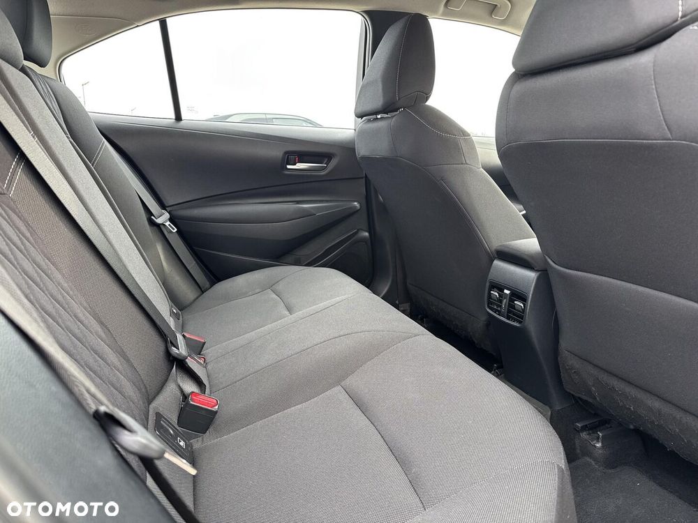 Toyota Corolla - 10