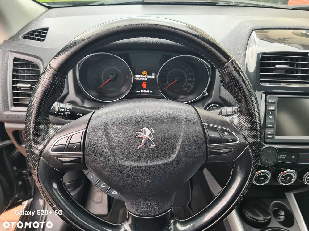 Peugeot 4008 - 11