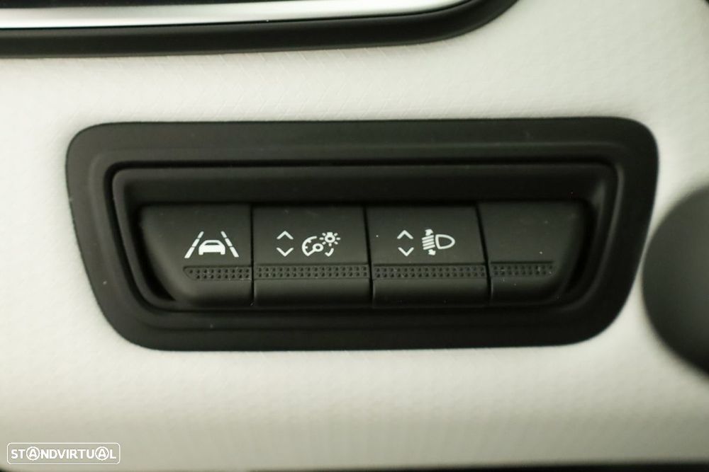 Renault Clio 1.0 TCe Techno Bi-Fuel - 20