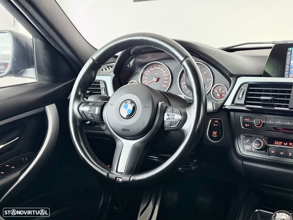BMW 318 d Pack M - 14