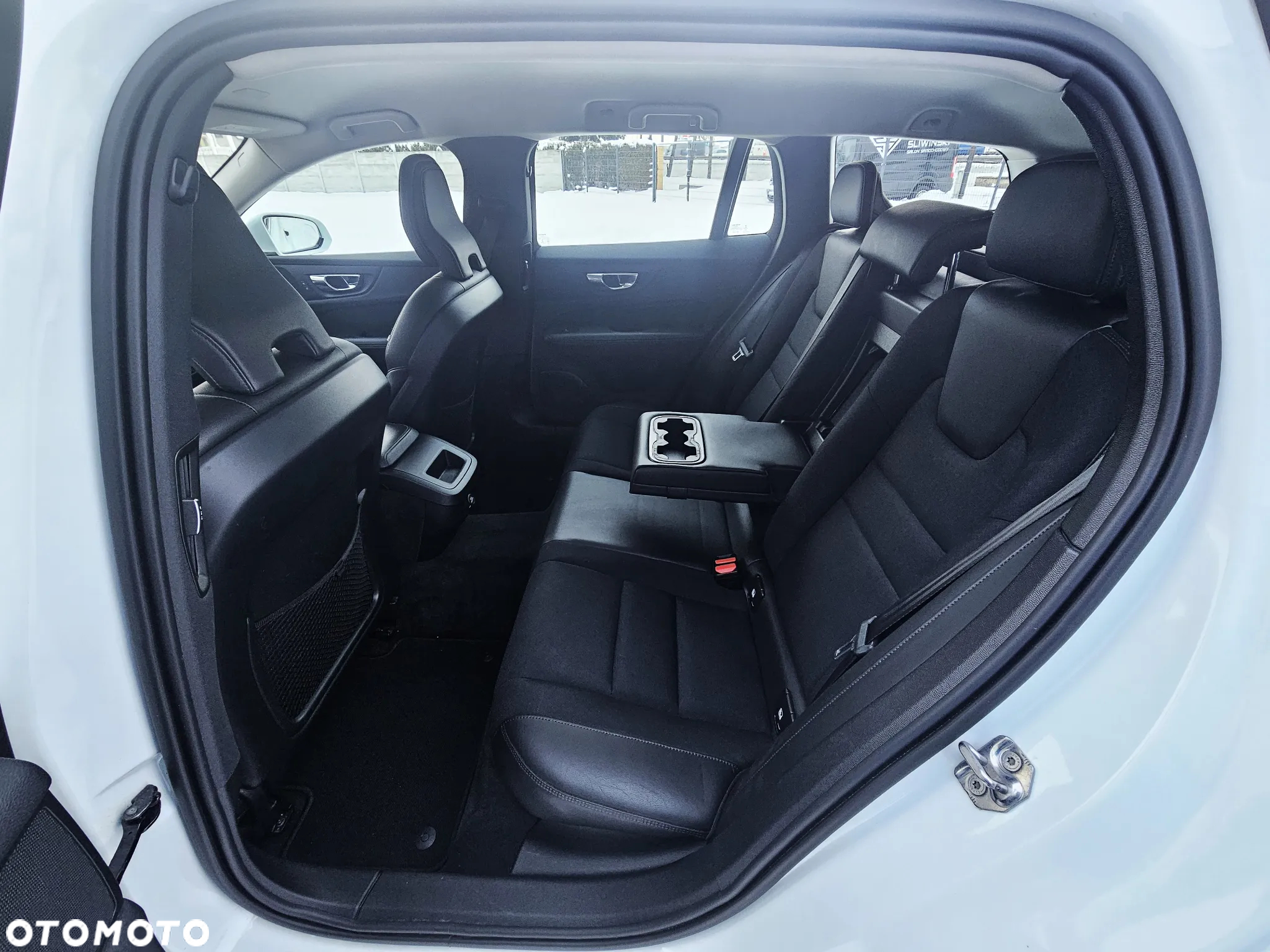 Volvo V60 D4 AWD Momentum - 26