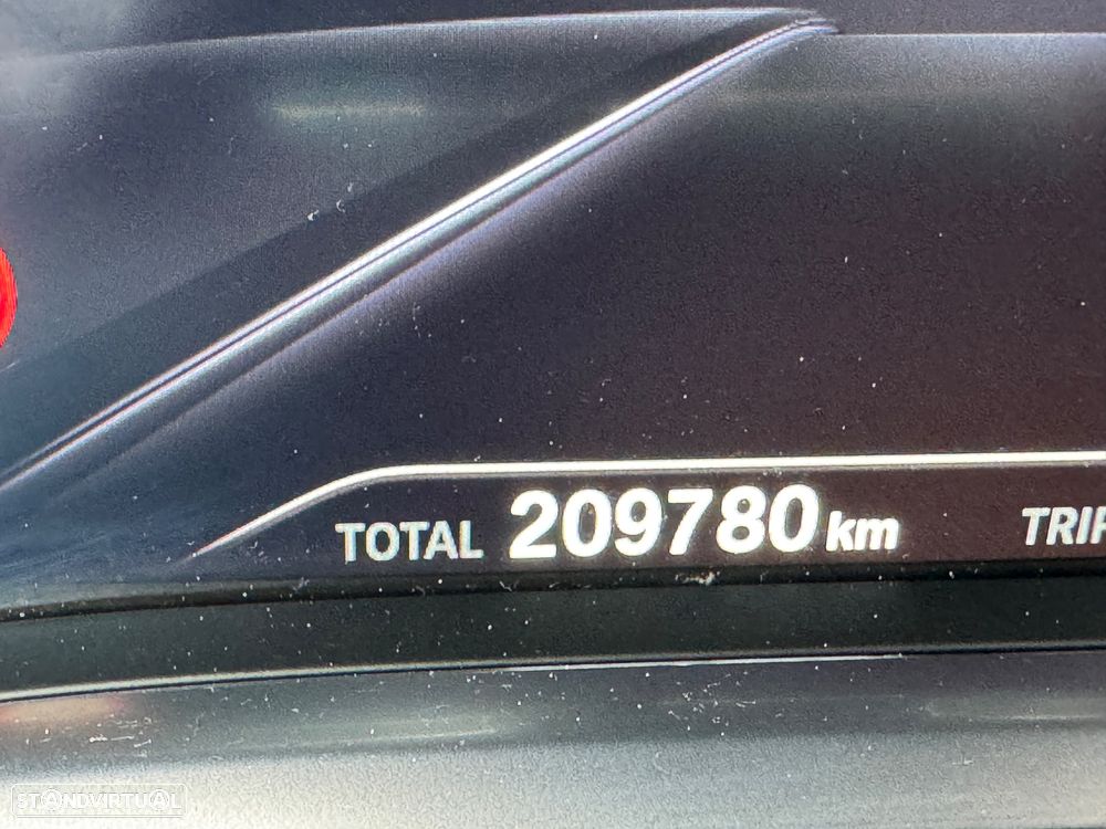 BMW 740 e iPerformance - 42