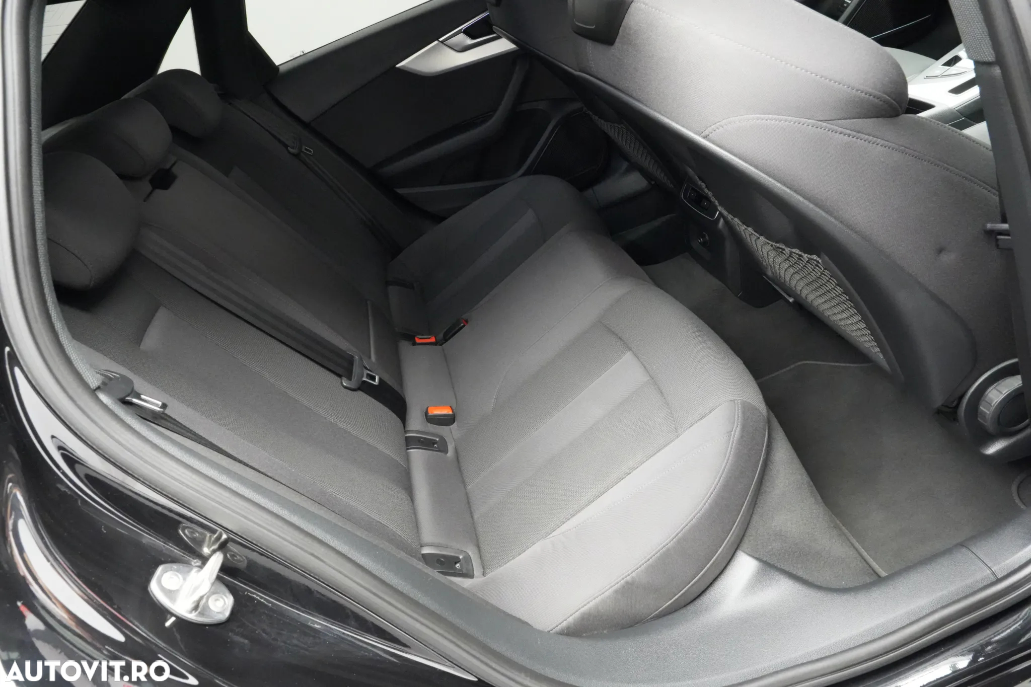 Audi A4 40 TDI quattro S tronic MHEV Advanced - 14