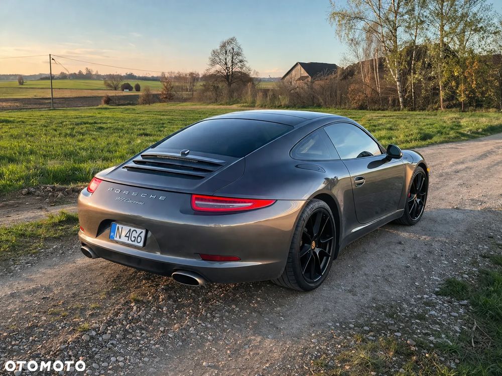Porsche 911 Carrera PDK - 23
