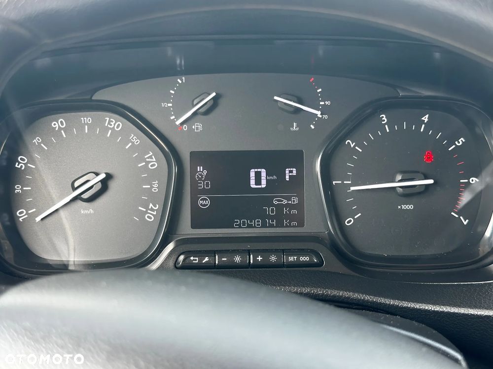Opel Vivaro - 27