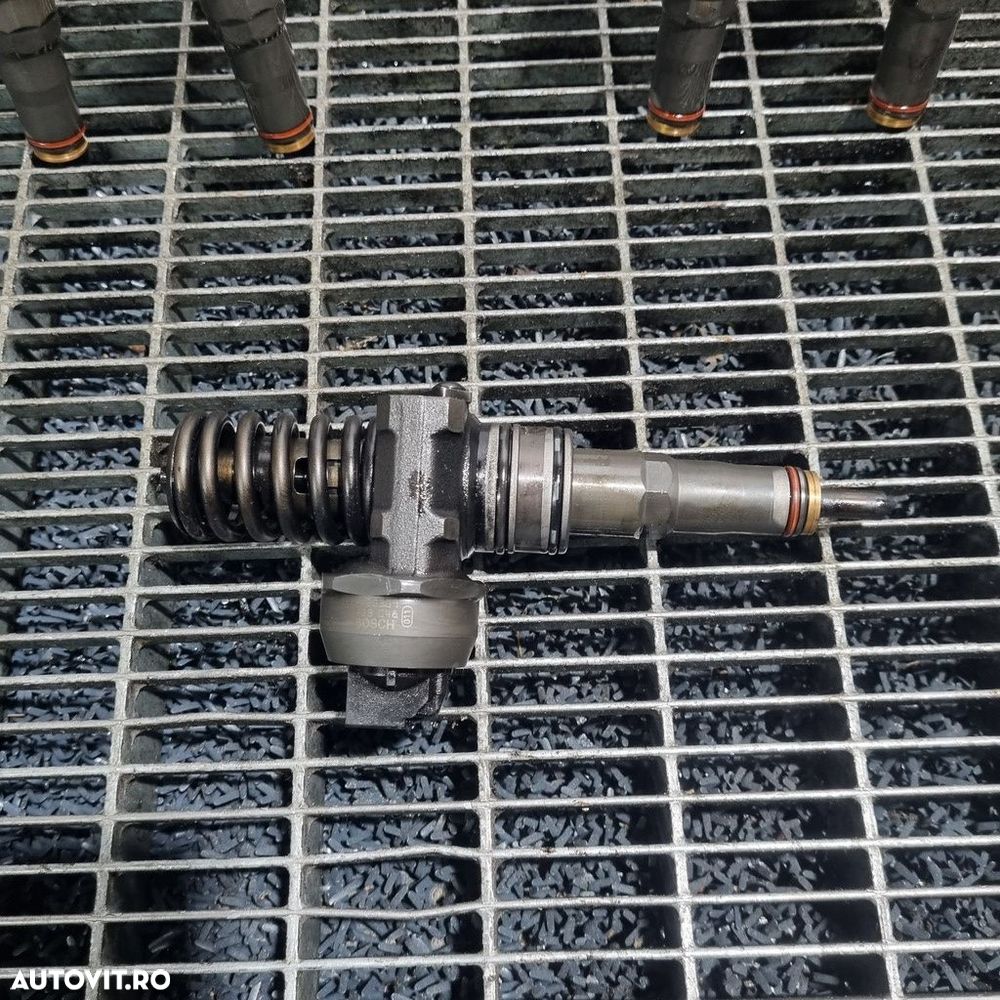 Injector Volkswagen Touareg 7L facelift 2.5 2007 - 2011 174CP BPD BPE Euro4 (1417) ... - 3