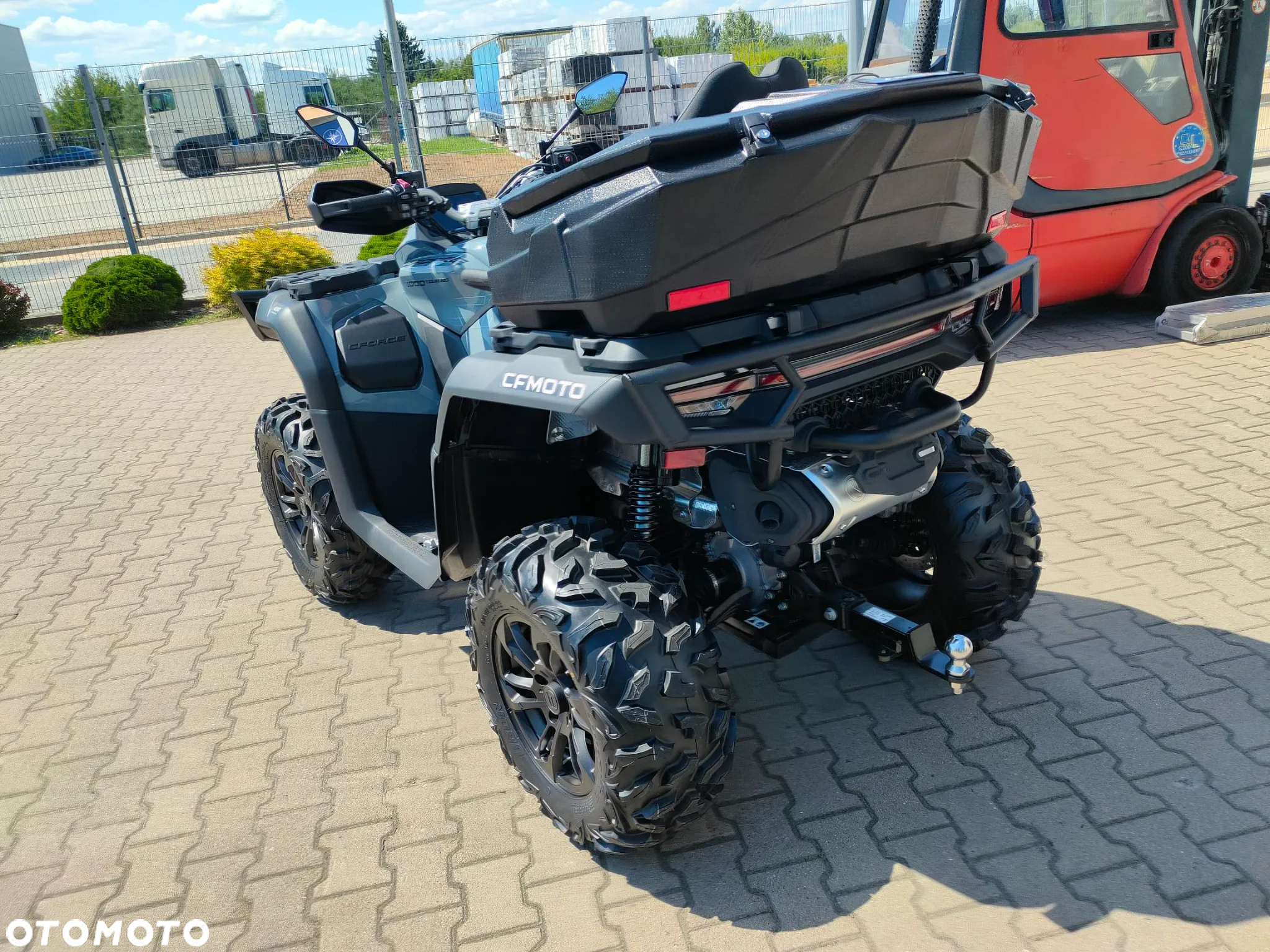 CFMoto CForce - 17