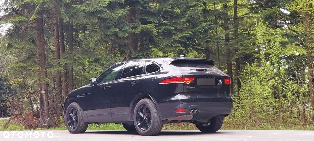 Jaguar F-Pace 2.0 i4D AWD R-Sport - 4