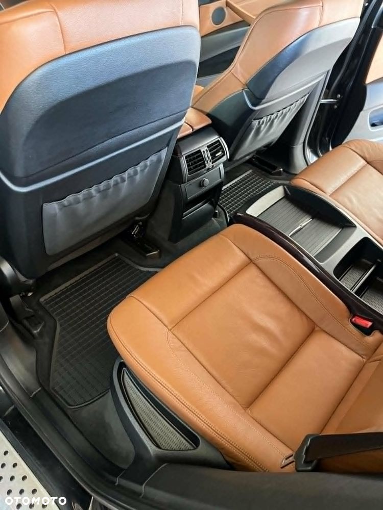 BMW X6 - 10