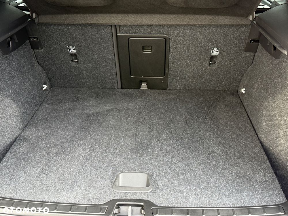 Volvo XC 40 B4 B DKG Momentum Pro - 12