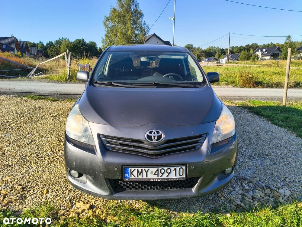Toyota Verso - 3