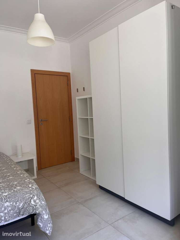 Quarto - localizado em Cidral Coimbra - Grande imagem: 3/18