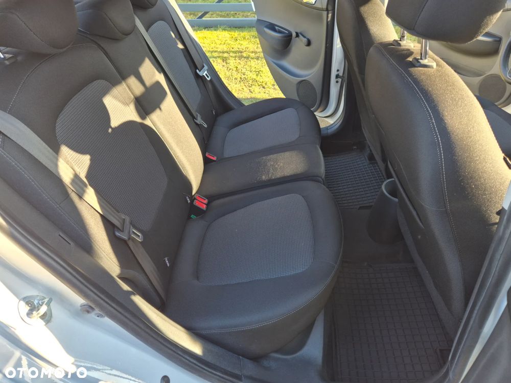 Hyundai i20 - 16