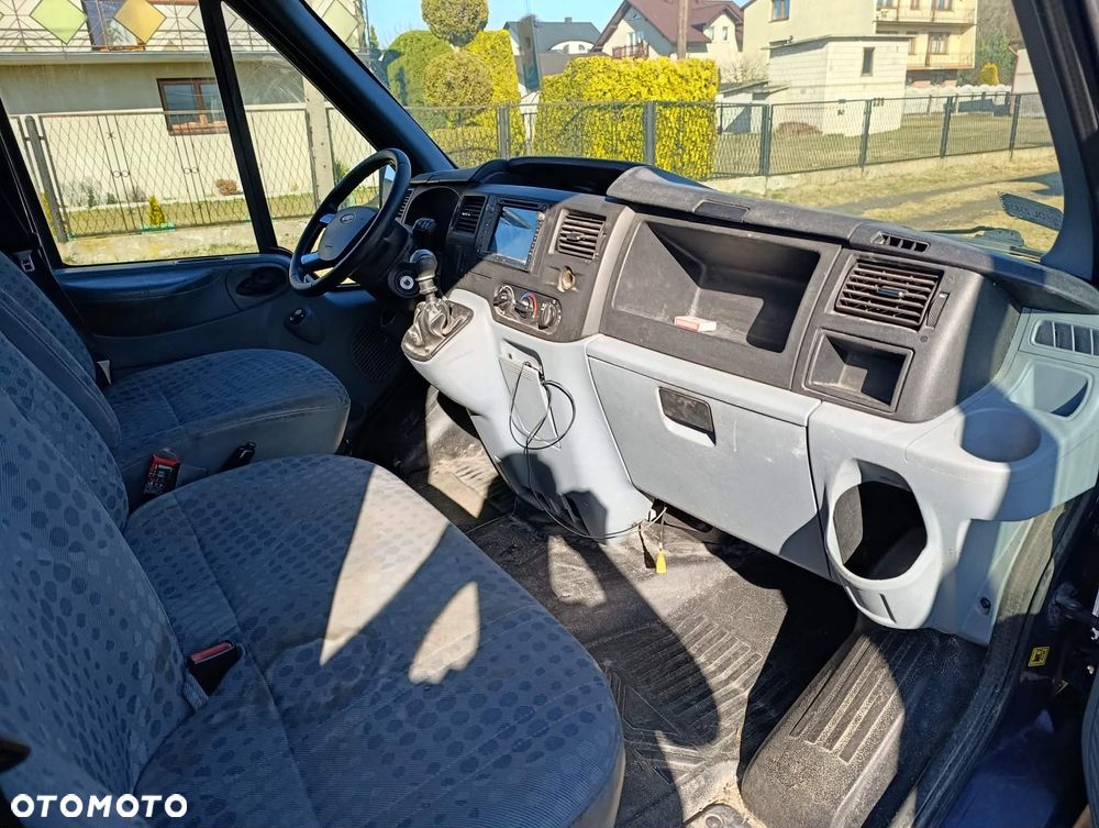 Ford Transit - 9