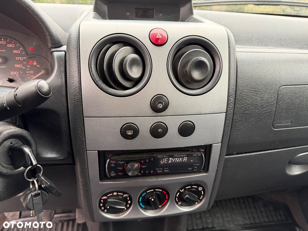 Peugeot Partner 1.6 HDI Origin - 36