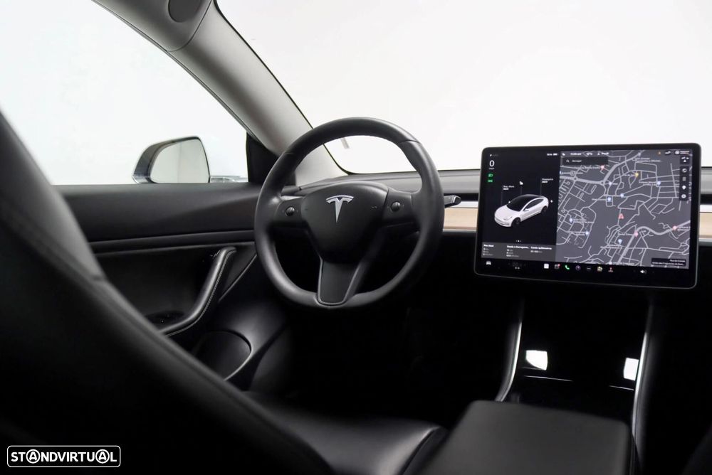 Tesla Model 3 - 25