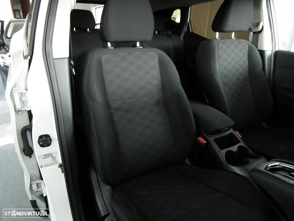 Nissan Qashqai 1.6 dCi N-Connecta 18 Xtronic - 20