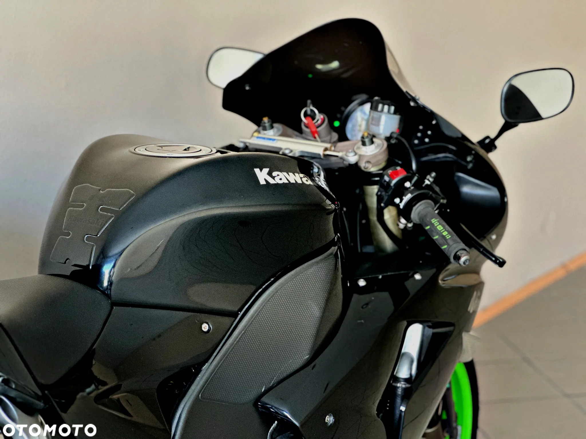 Kawasaki Ninja - 16