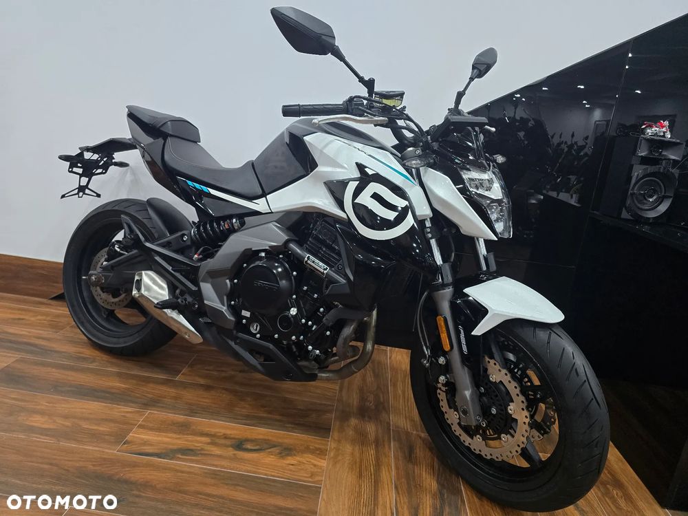 CFMoto NK - 2