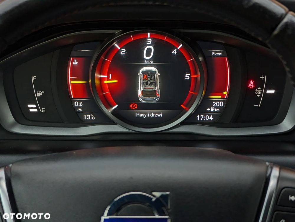 Volvo XC 60 D3 Momentum - 28