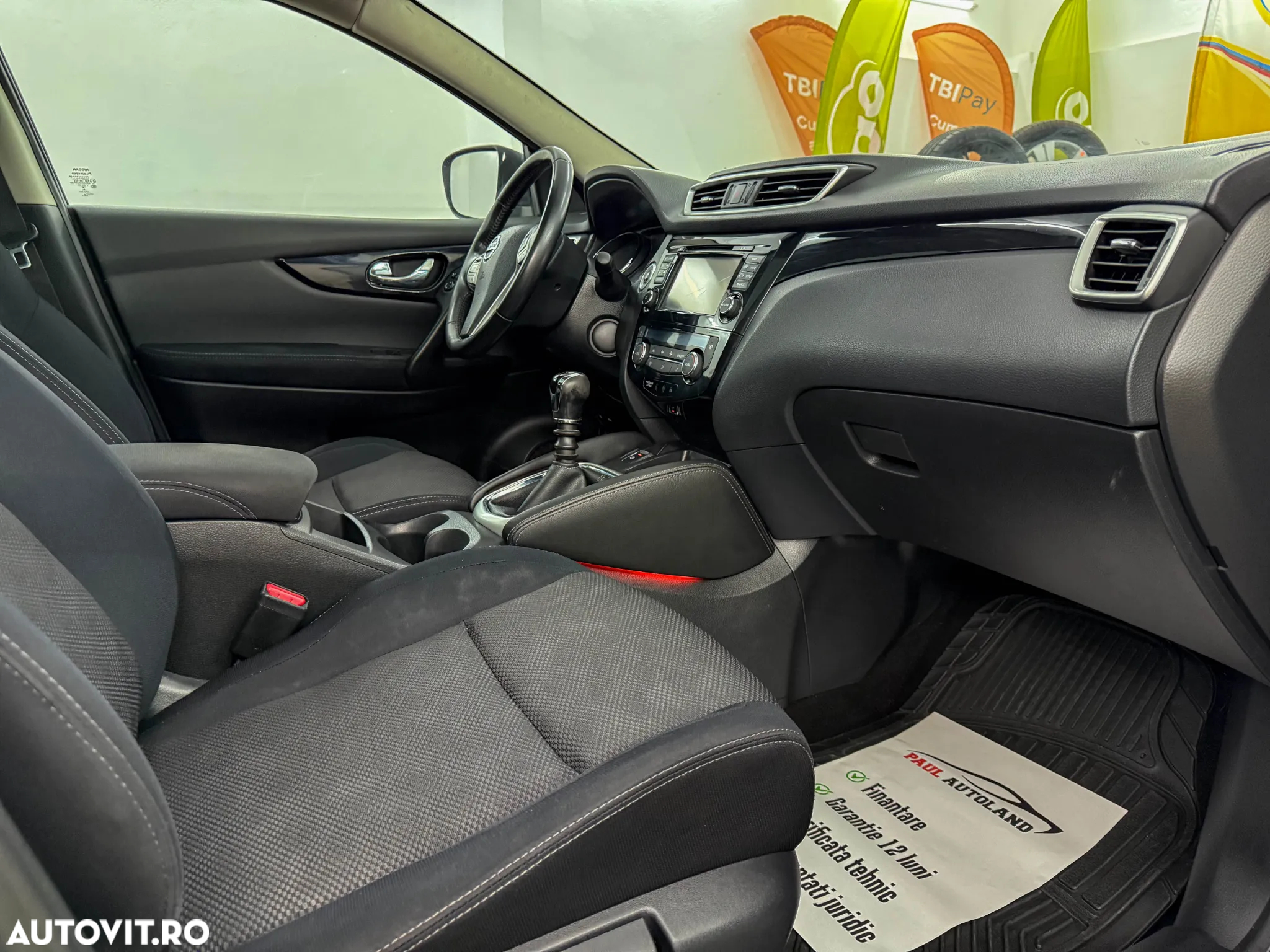 Nissan Qashqai 1.6 DCI N-Connecta - 29