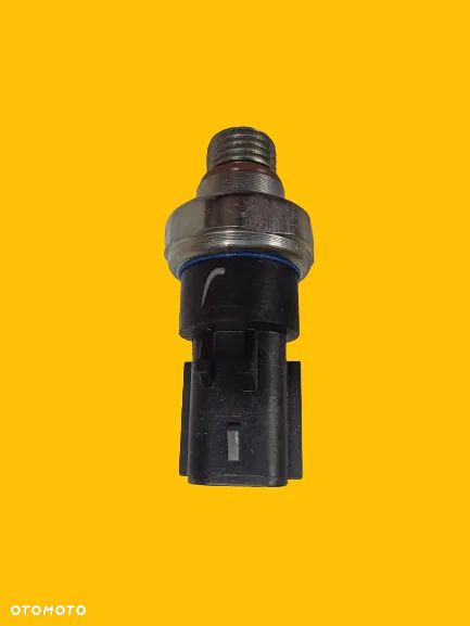 CZUJNIK CIŚNIENIA OLEJU JCB 701/80391