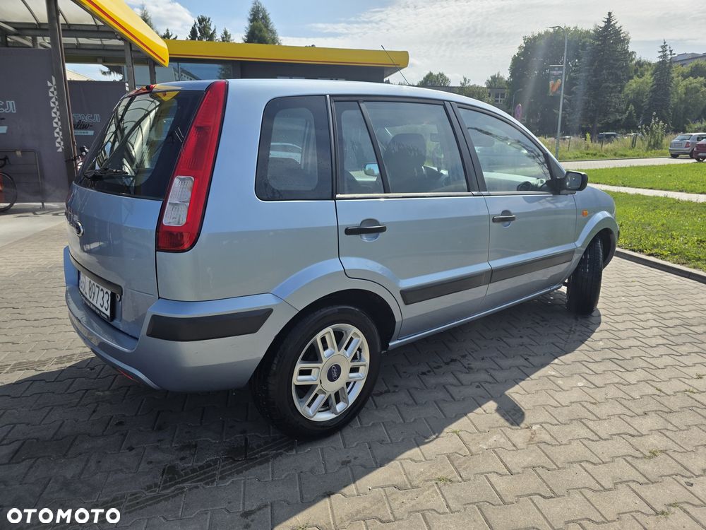 Ford Fusion - 3