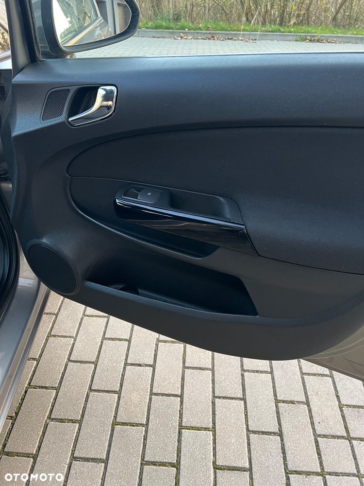 Opel Corsa - 27