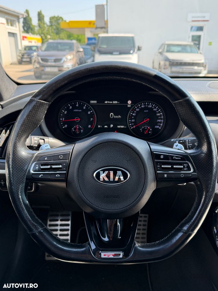Kia Stinger 2.0 T-GDI RWD GT Line - 10
