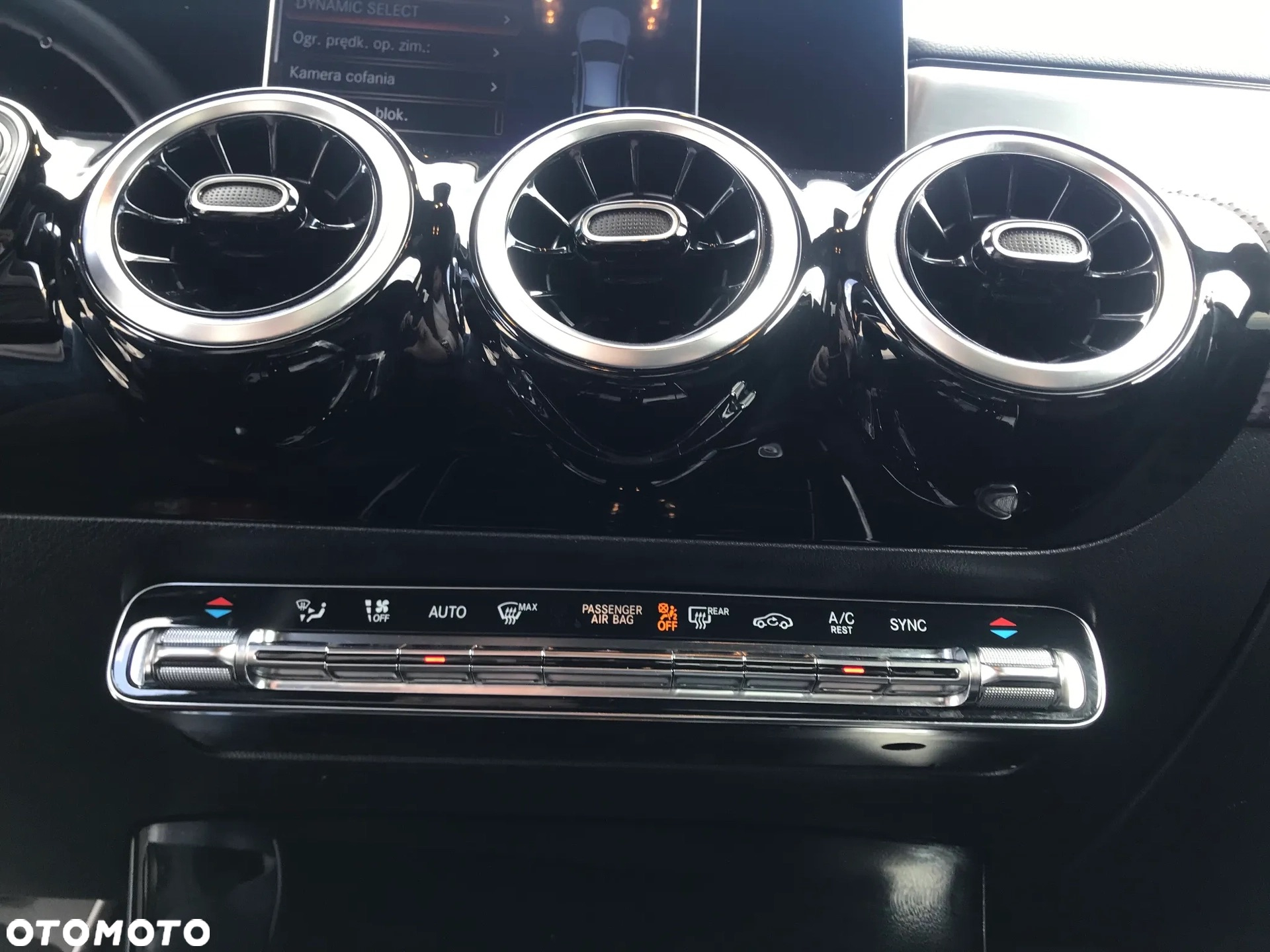 Mercedes-Benz CLA 200 d AMG Line 8G-DCT - 34