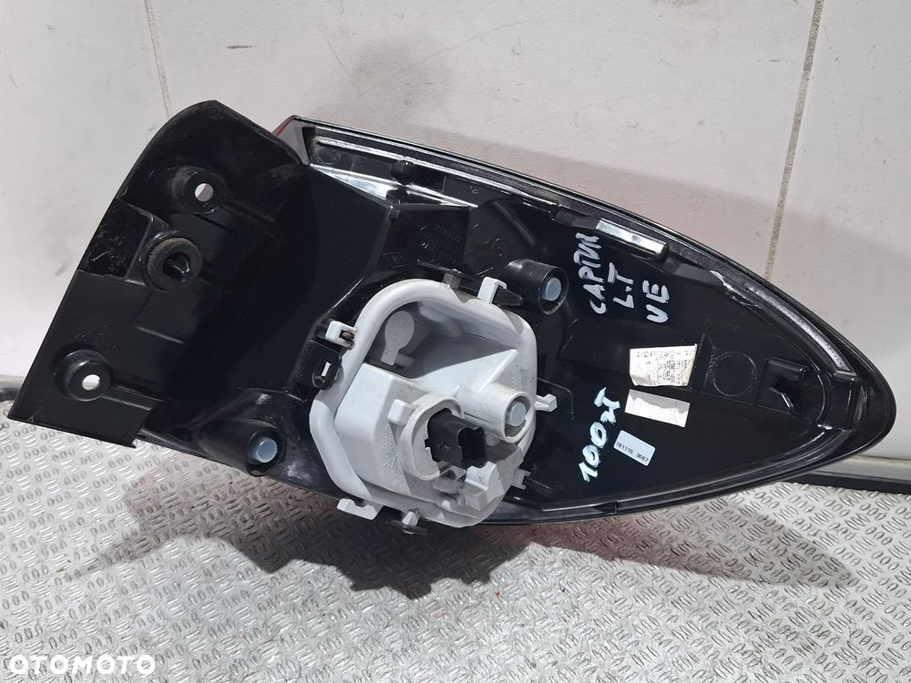 Lampa lewy tył Renault Captur 2015 rok nr 265557367R - 3
