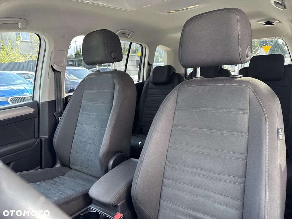 Volkswagen Touran 1.5 TSI EVO Comfortline DSG - 19