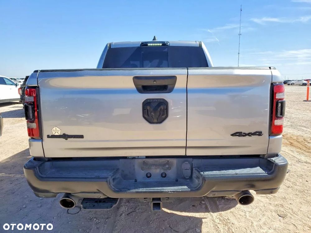 RAM 1500 Crew Cab Shortbed Bighorn - 6