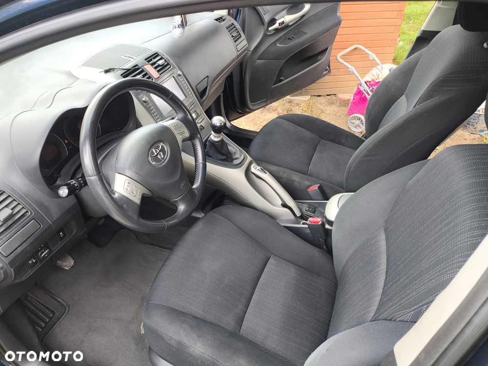 Toyota Auris 2.0 D-4D Premium - 7