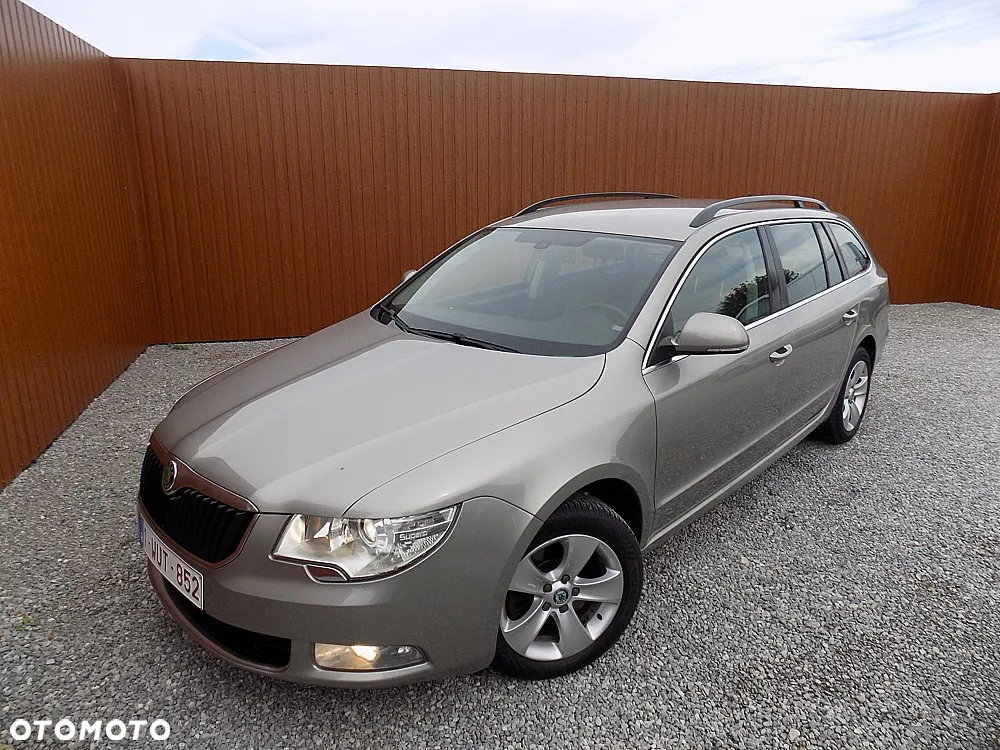 Skoda Superb 2.0 TDI 4x4 Elegance - 2