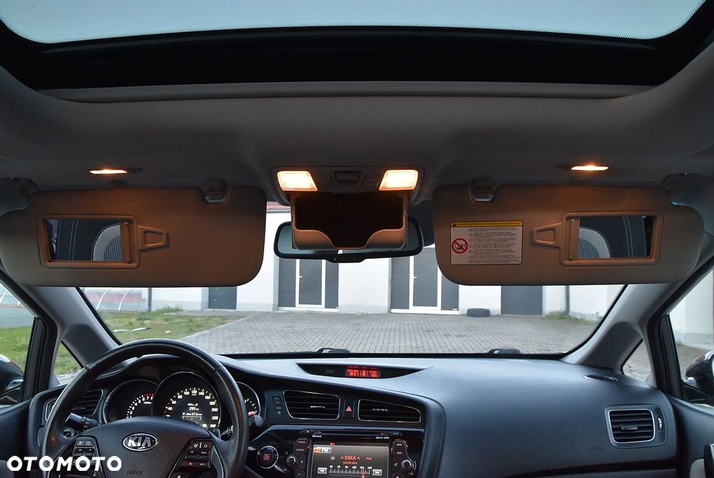 Kia Ceed 1.6 GDI DCT Platinum Edition - 23