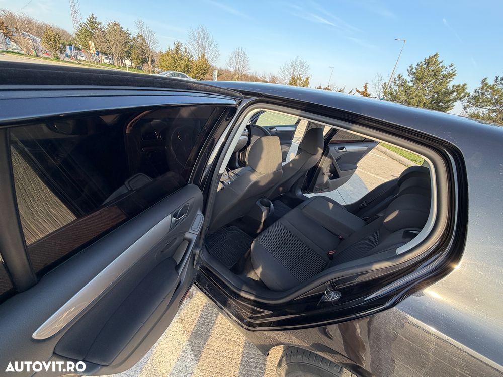 Volkswagen Golf 1.4 Style - 11