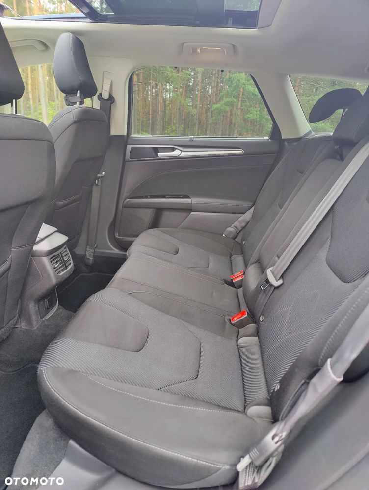 Ford Mondeo 2.0 TDCi Titanium PowerShift - 8