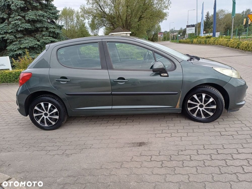 Peugeot 207 1.4 16V Trendy - 8