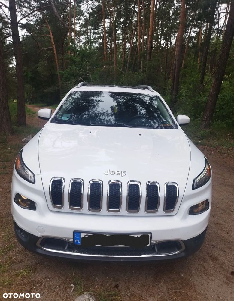 Jeep Cherokee - 4