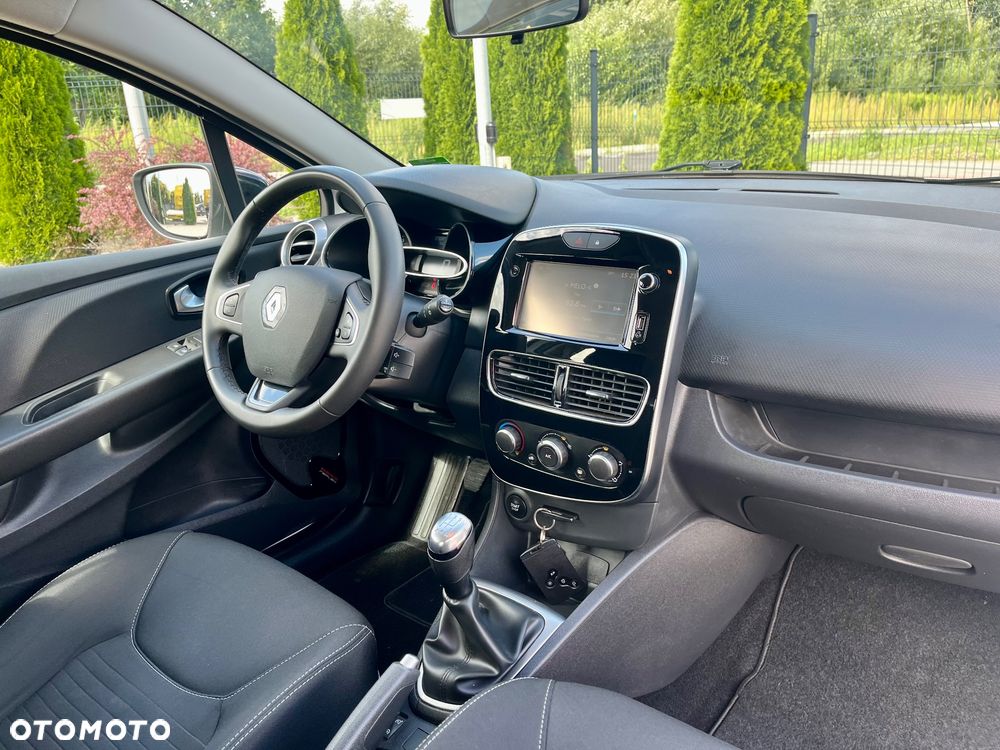Renault Clio 1.2 16V Limited - 28