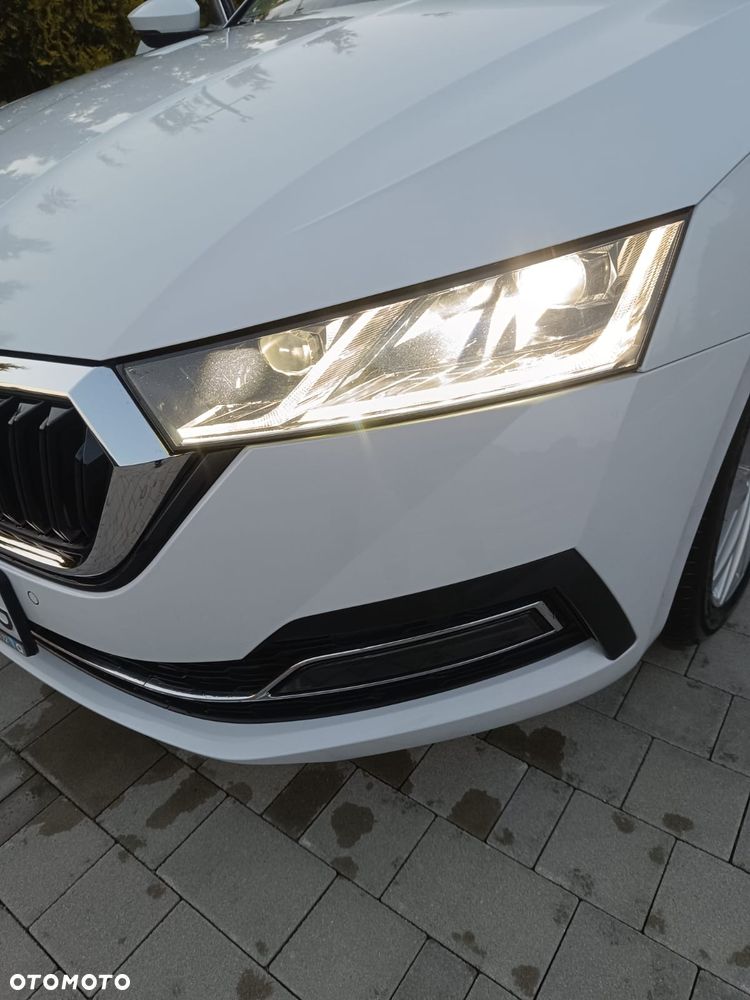 Skoda Octavia 2.0 TDI SCR Ambition DSG - 22