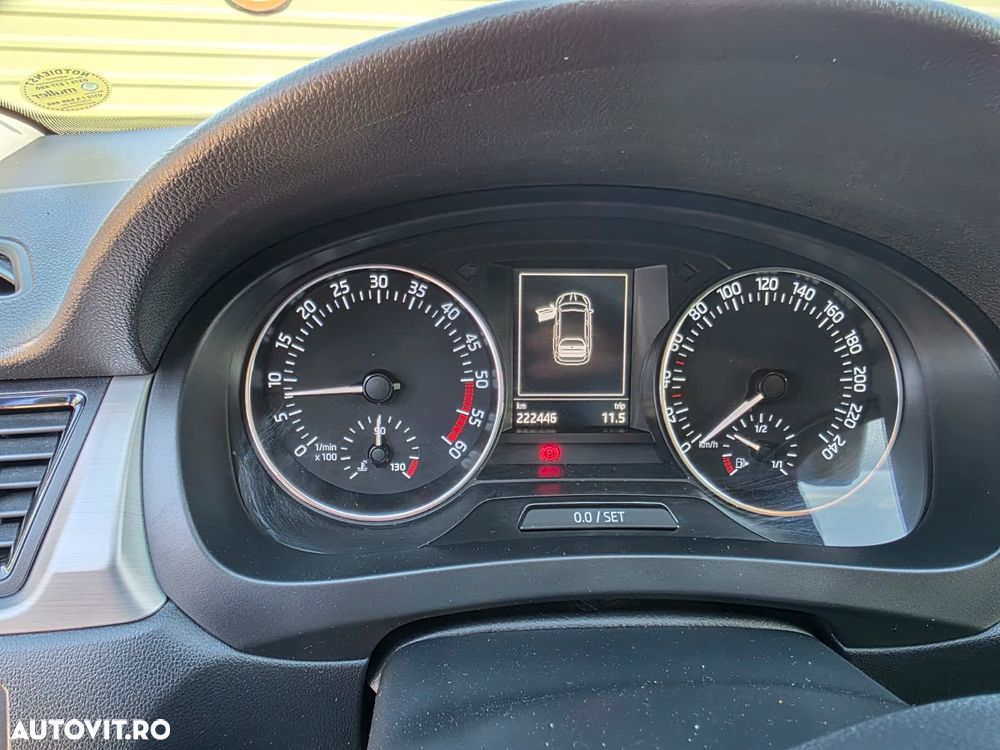 Skoda RAPID 1.6 TDI Active - 10