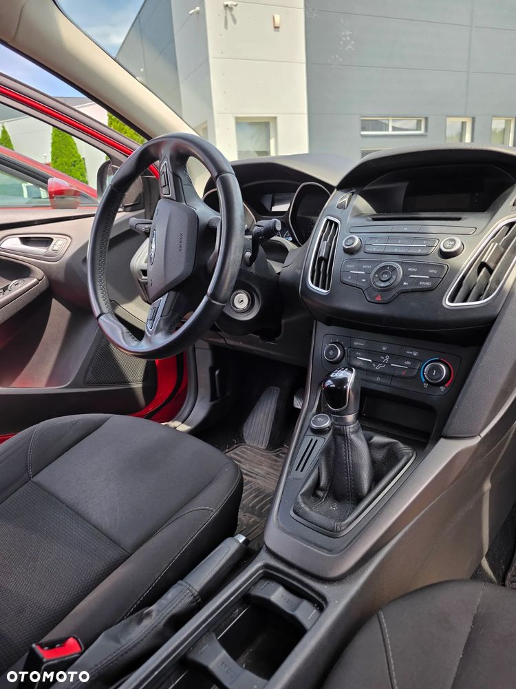 Ford Focus 1.6 Trend - 6