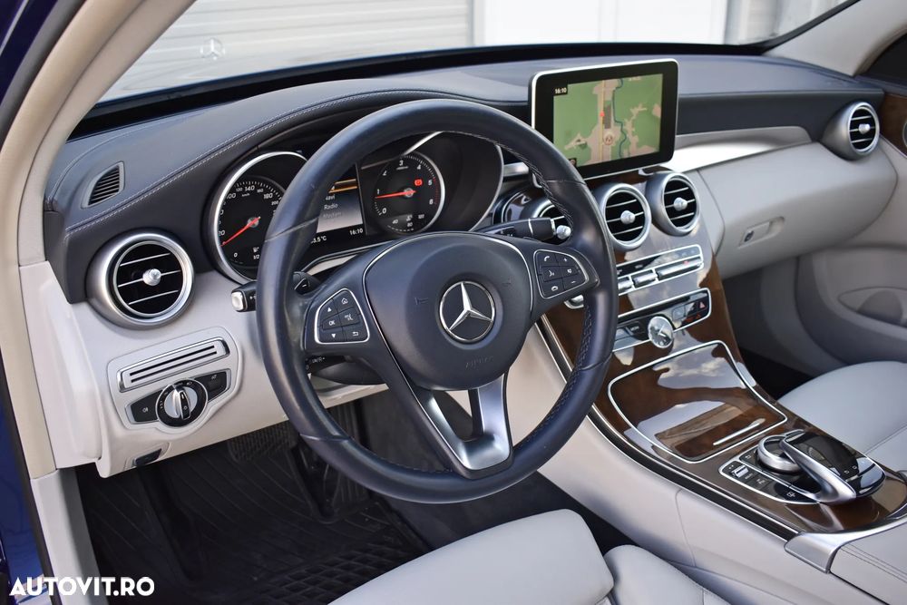 Mercedes-Benz C - 16