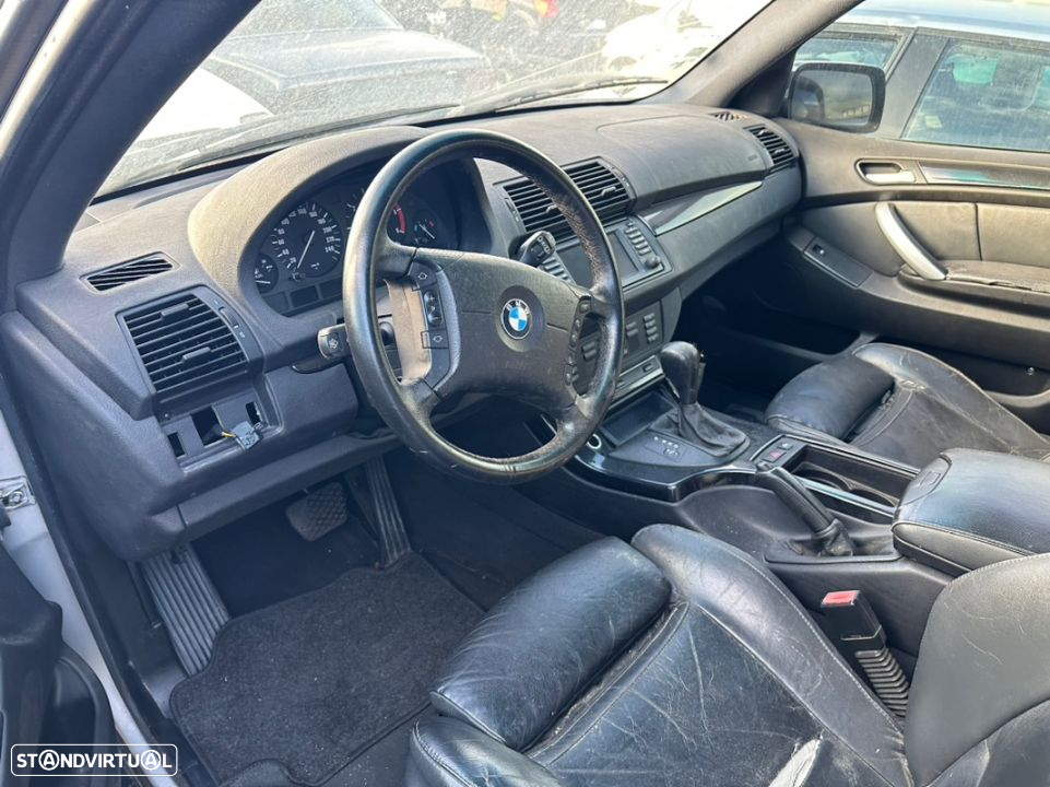 BMW X5 3.0 ano 2001 para Peças - 7